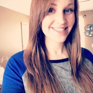 Meet your Posher, Courtney